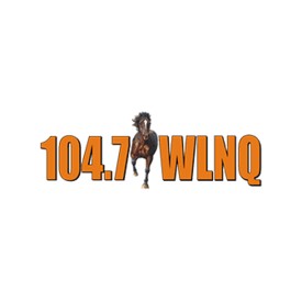 WLNQ Thunder Country 104.7 FM logo